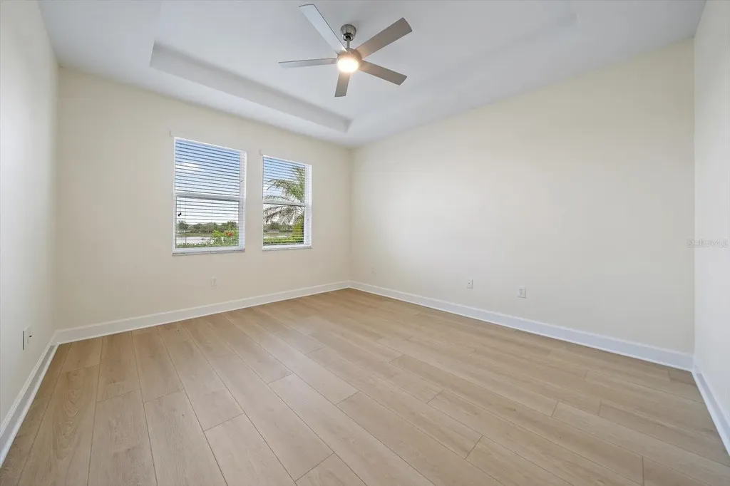 8418 Nandina Drive Sarasota FL 34240