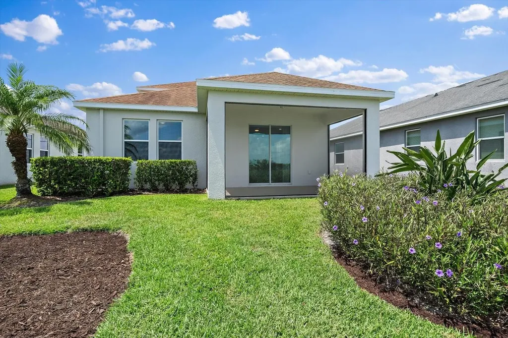 8418 Nandina Drive Sarasota FL 34240