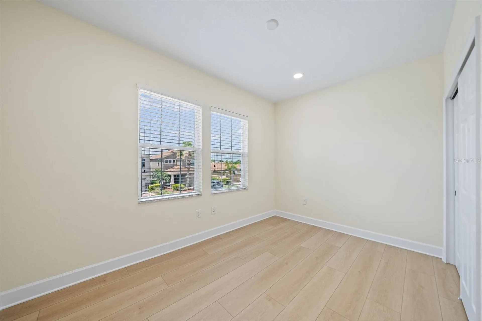 8418 Nandina Drive Sarasota FL 34240
