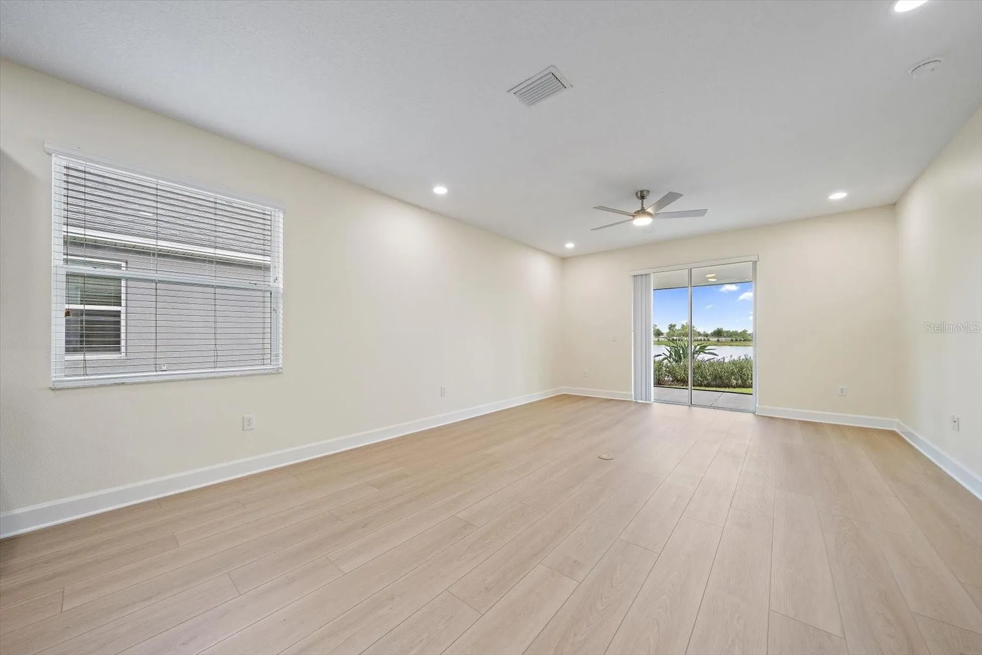 8418 Nandina Drive Sarasota FL 34240
