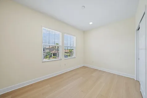 8418 Nandina Drive Sarasota FL 34240