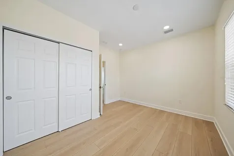 8418 Nandina Drive Sarasota FL 34240