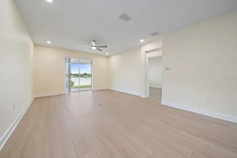 8418 Nandina Drive Sarasota FL 34240