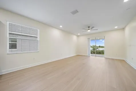 8418 Nandina Drive Sarasota FL 34240