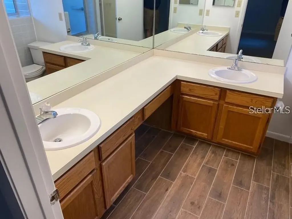 4618 Suntree Boulevard Orlando FL 32817