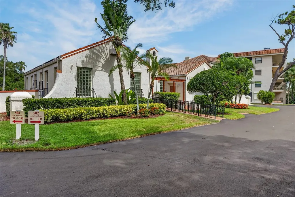 502 S Florida Avenue Tarpon Springs FL 34689