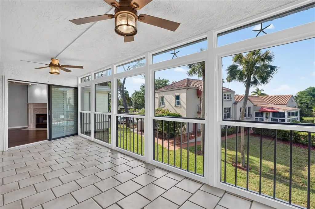502 S Florida Avenue Tarpon Springs FL 34689