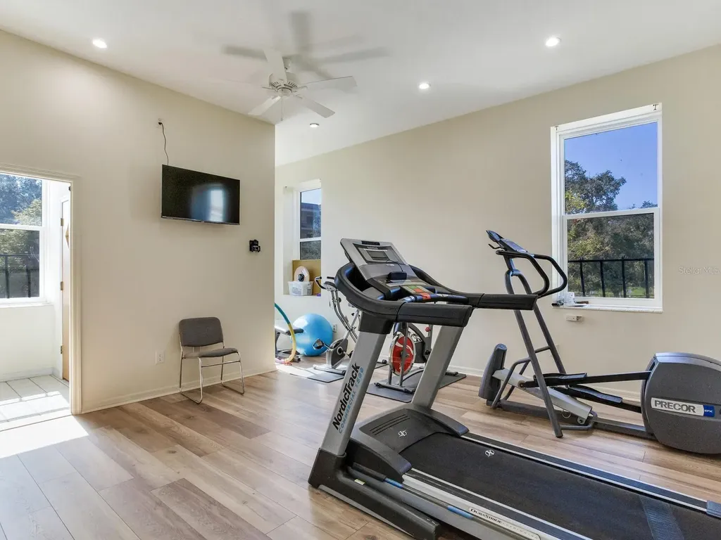502 S Florida Avenue Tarpon Springs FL 34689