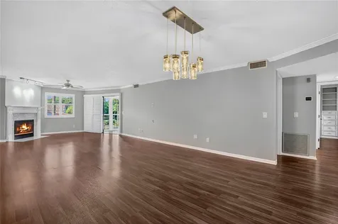 502 S Florida Avenue Tarpon Springs FL 34689
