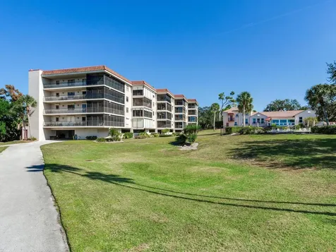 502 S Florida Avenue Tarpon Springs FL 34689