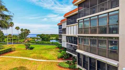502 S Florida Avenue Tarpon Springs FL 34689
