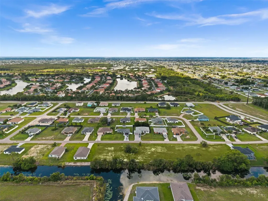 907 NE 32nd Terrace Cape Coral FL 33909