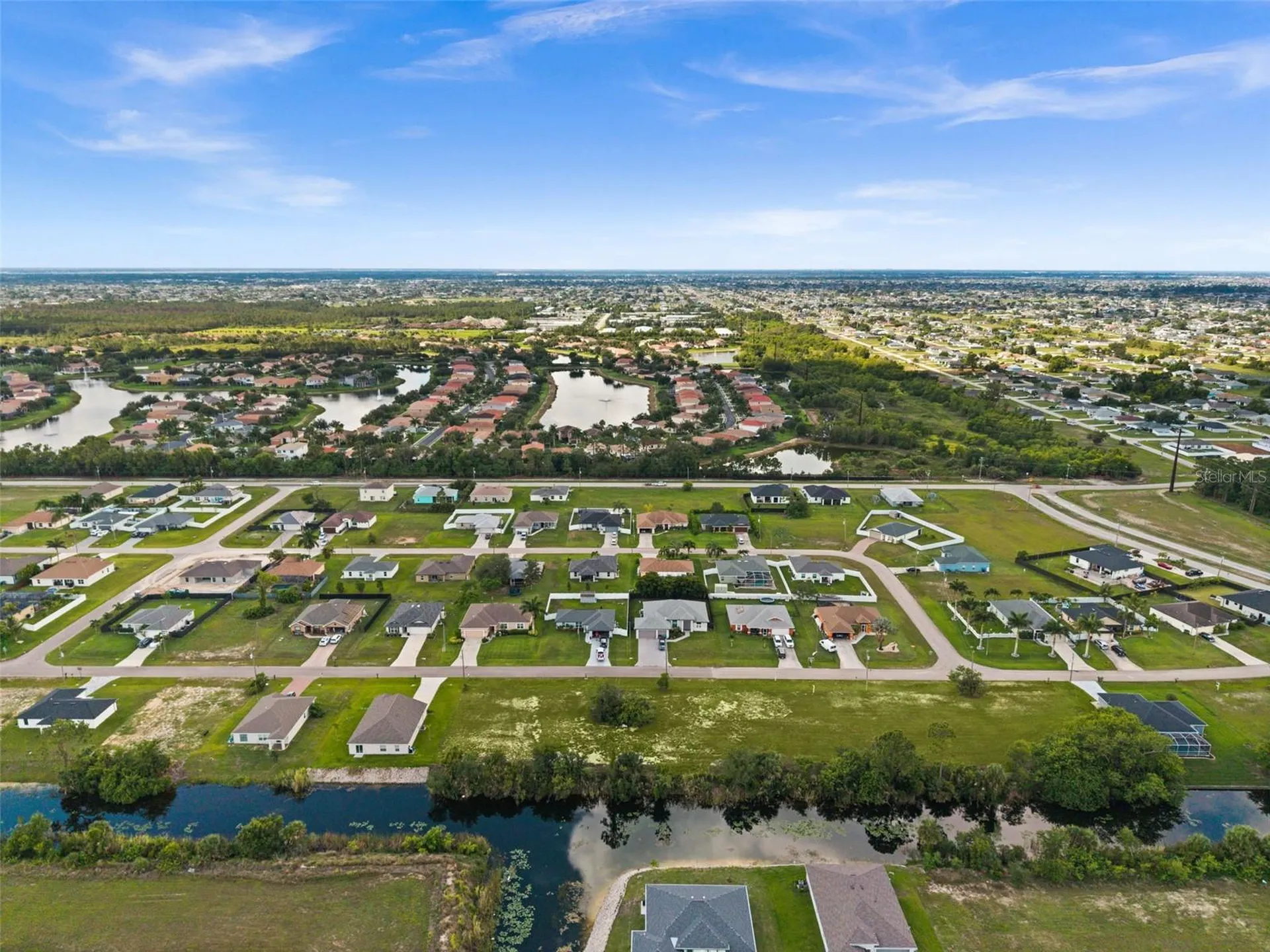 907 NE 32nd Terrace Cape Coral FL 33909