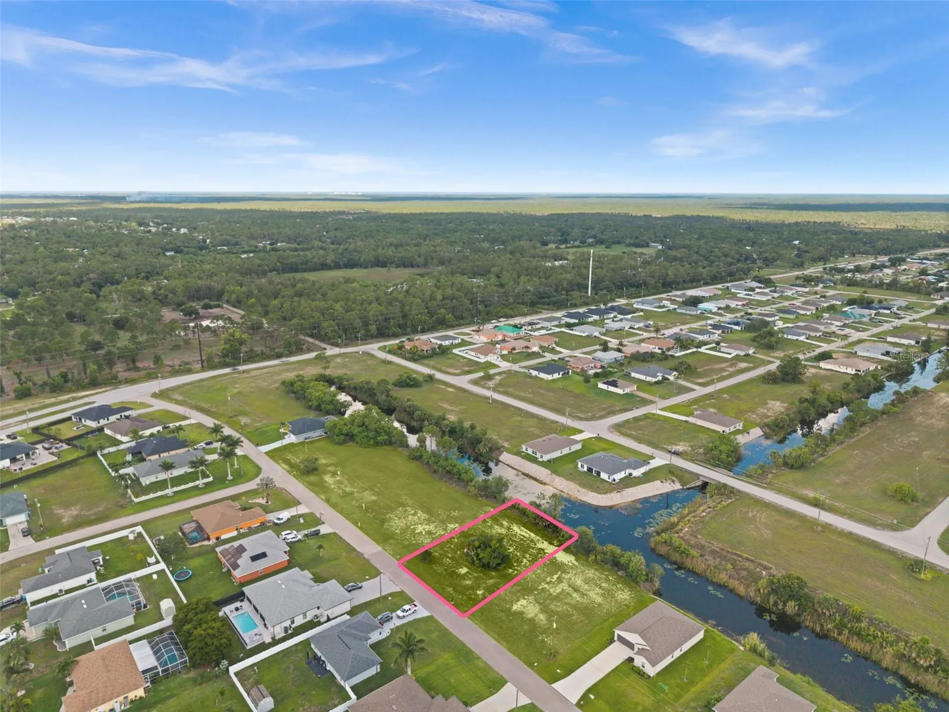 907 NE 32nd Terrace Cape Coral FL 33909