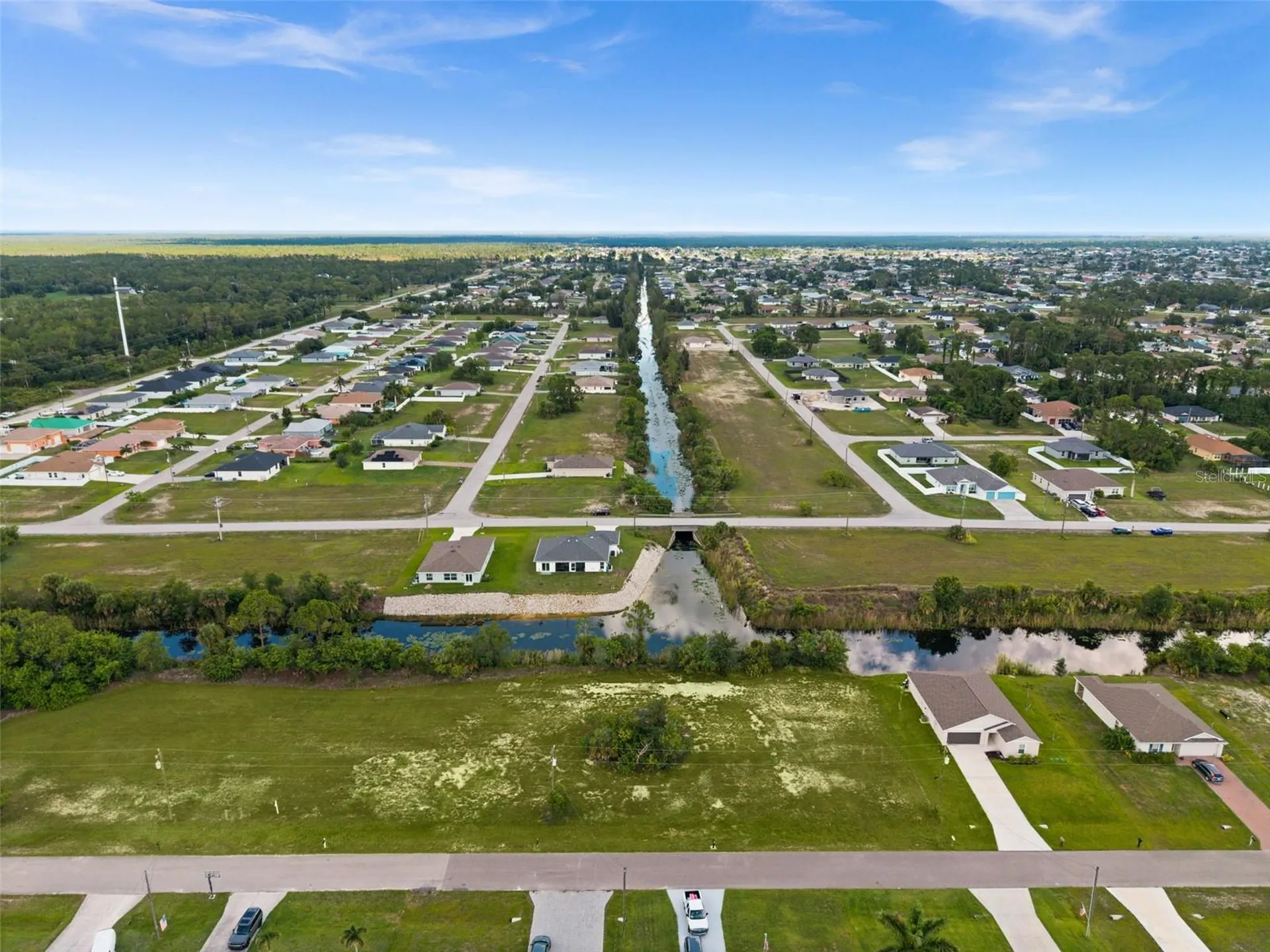 907 NE 32nd Terrace Cape Coral FL 33909