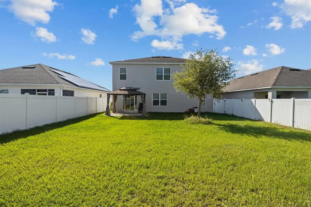 323 Harbour Way Mulberry FL 33860