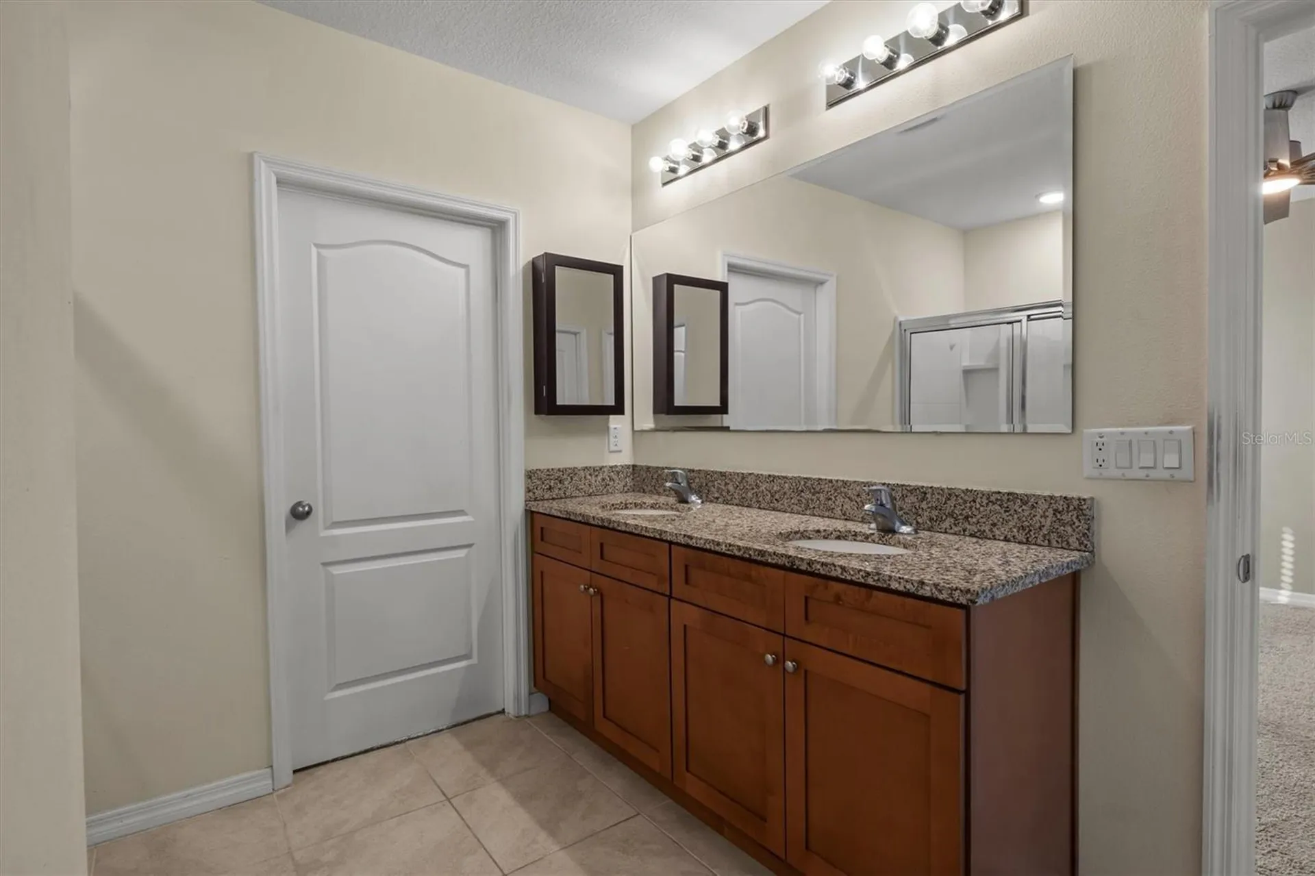 323 Harbour Way Mulberry FL 33860