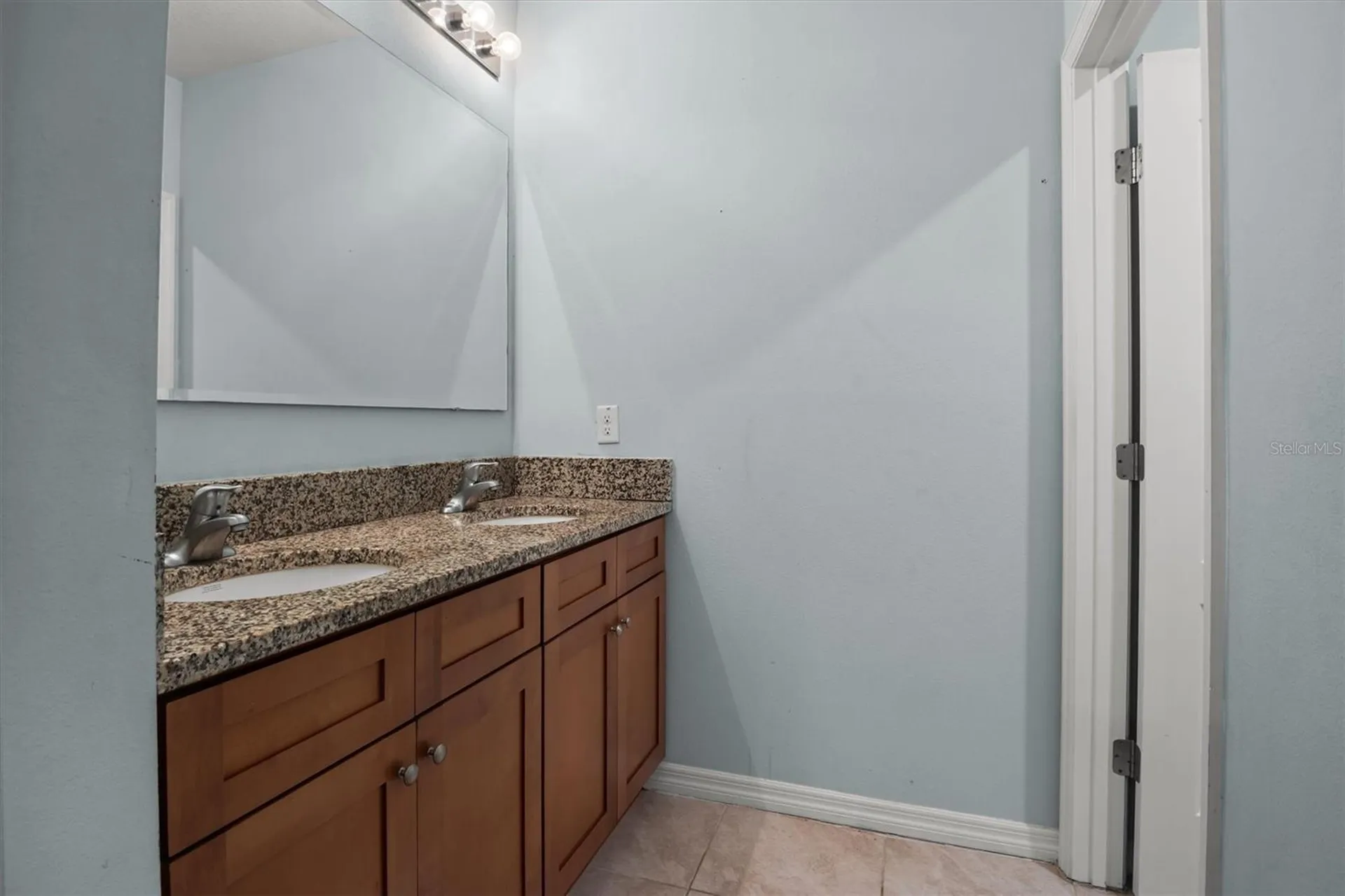 323 Harbour Way Mulberry FL 33860