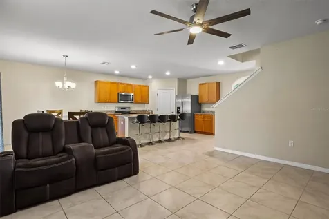 323 Harbour Way Mulberry FL 33860