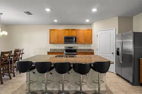 323 Harbour Way Mulberry FL 33860