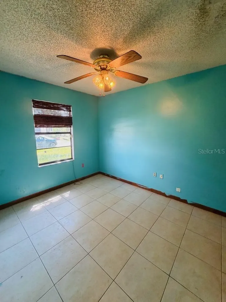 450 Topeka Palm Bay FL 32908