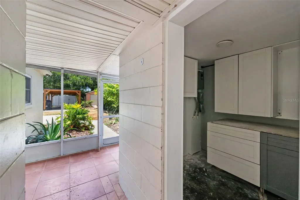 3712 N Clearfield Avenue Tampa FL 33603