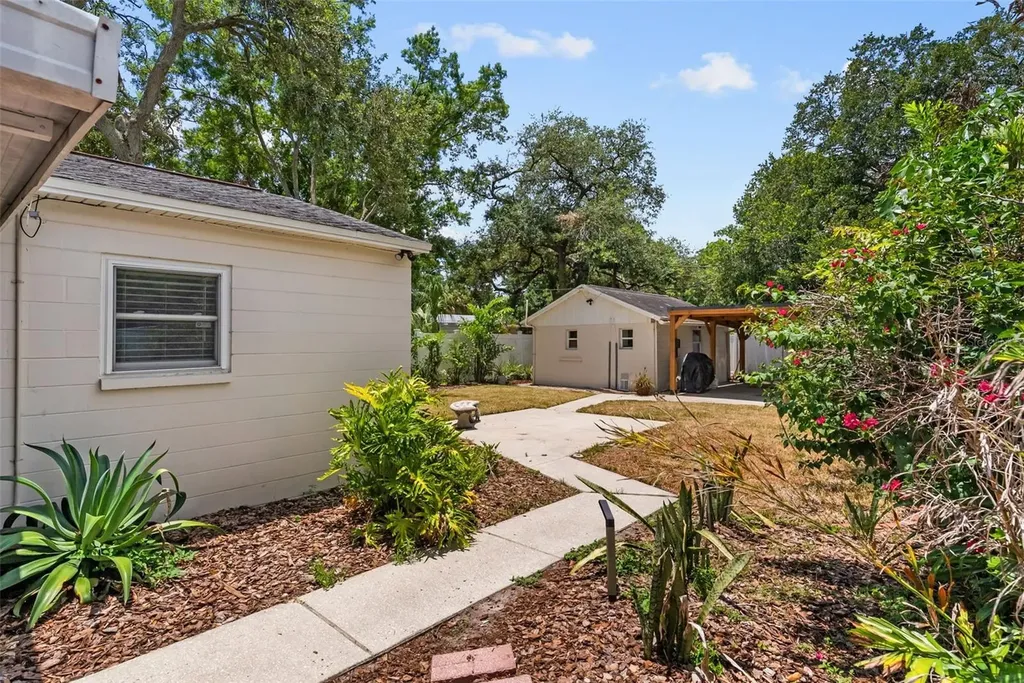 3712 N Clearfield Avenue Tampa FL 33603