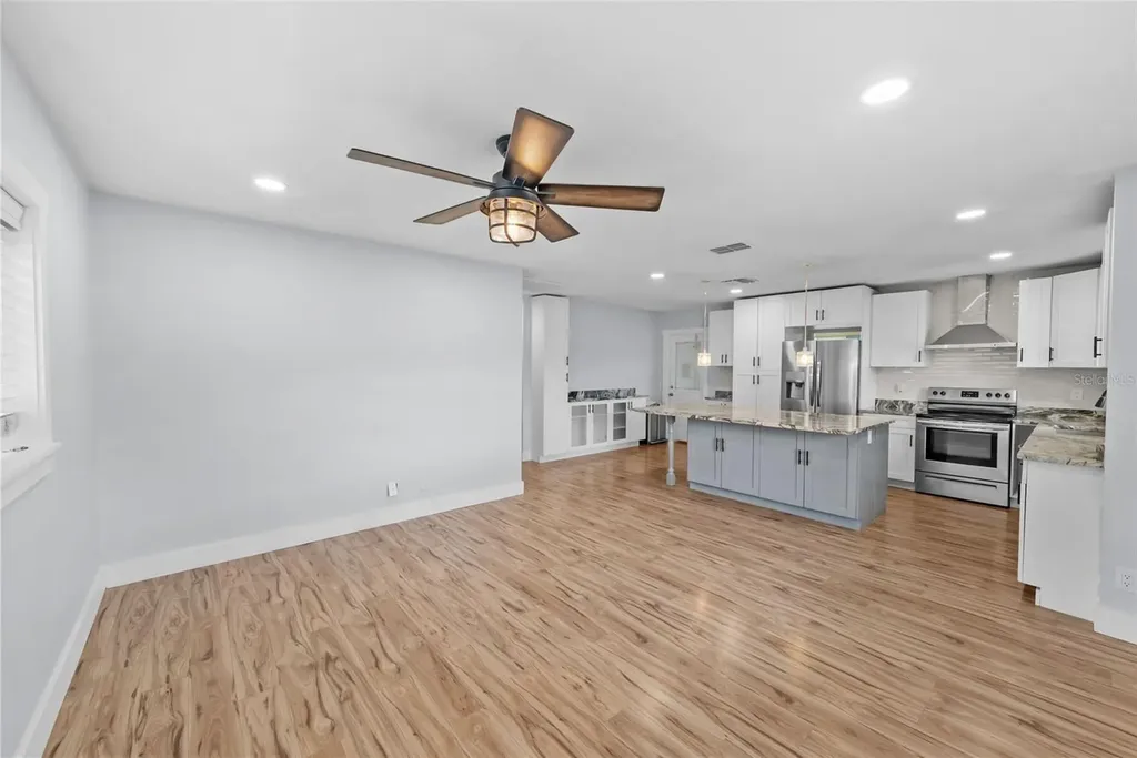 3712 N Clearfield Avenue Tampa FL 33603
