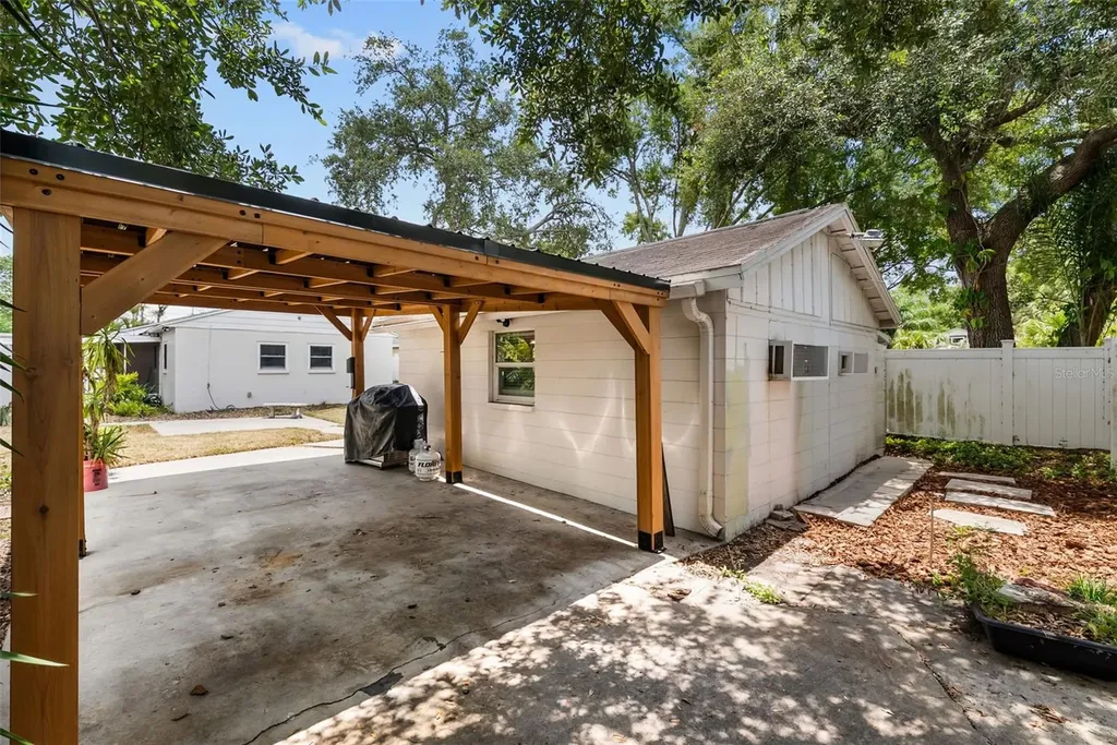 3712 N Clearfield Avenue Tampa FL 33603