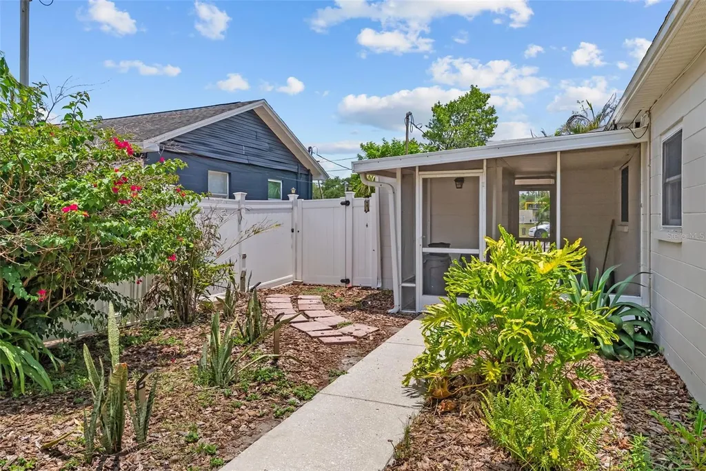 3712 N Clearfield Avenue Tampa FL 33603