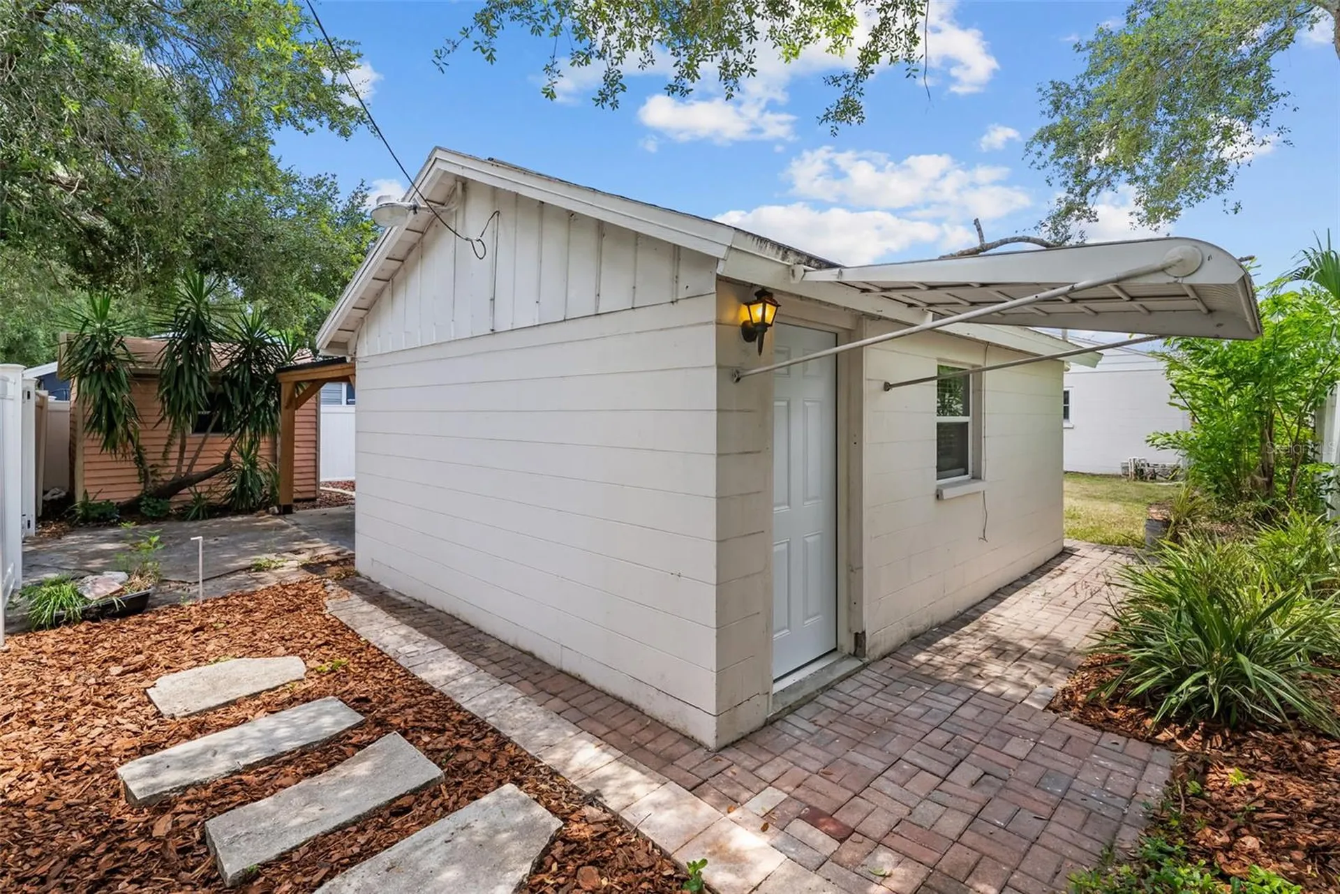 3712 N Clearfield Avenue Tampa FL 33603