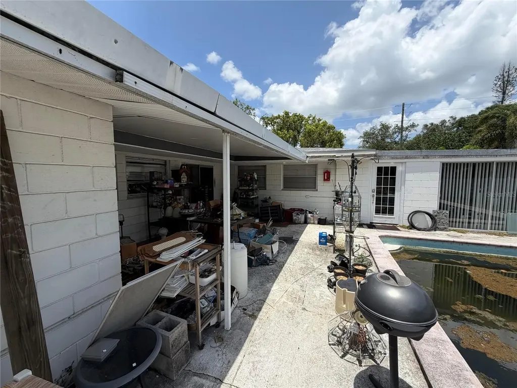 6710 Mango Avenue S St Petersburg FL 33707