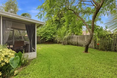 12329 Glenfield Avenue Tampa FL 33626