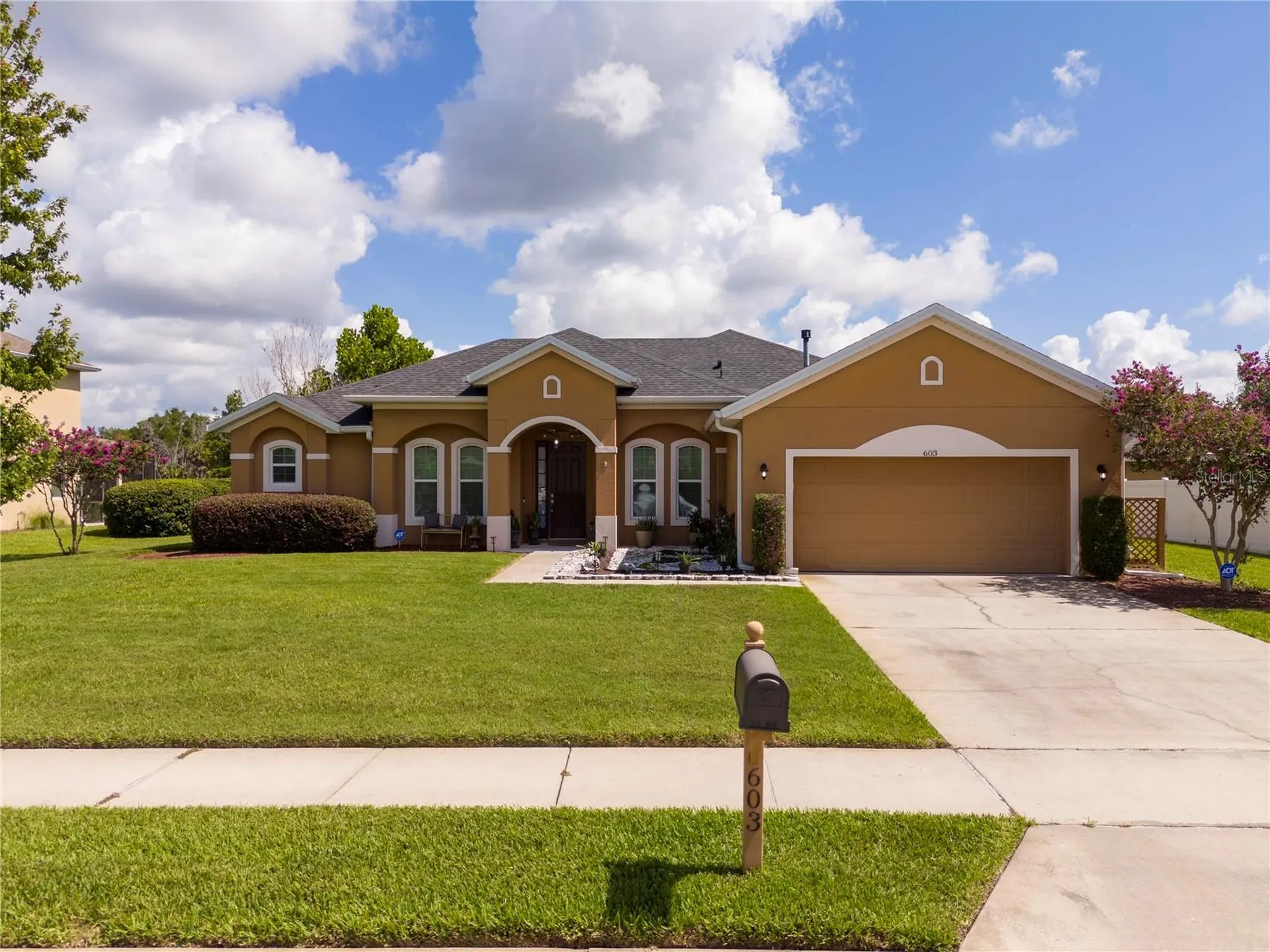 603 Brittle Fern Avenue Deland FL 32720
