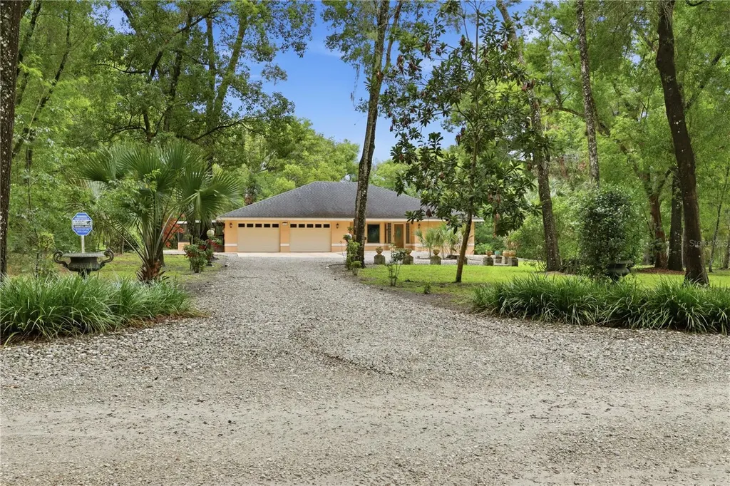 1610 Strathcona Avenue Deland FL 32720