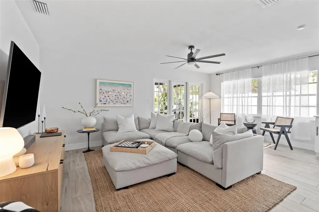 3601 W Dale Avenue Tampa FL 33609