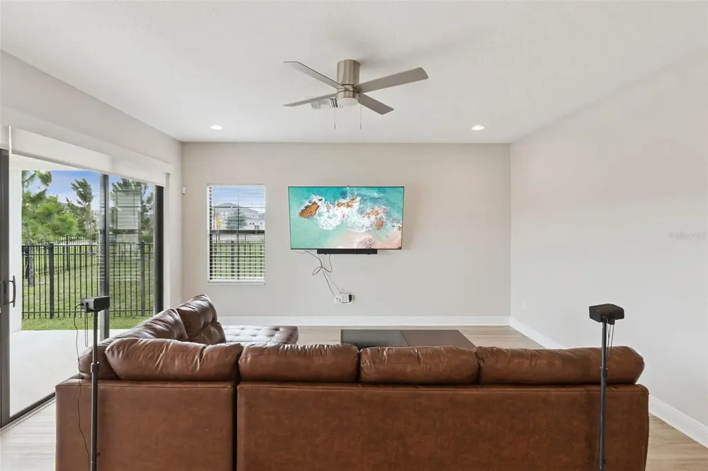 14825 Paddock Pond Avenue Lithia FL 33547