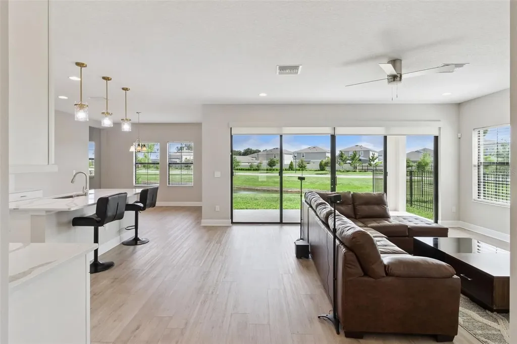 14825 Paddock Pond Avenue Lithia FL 33547