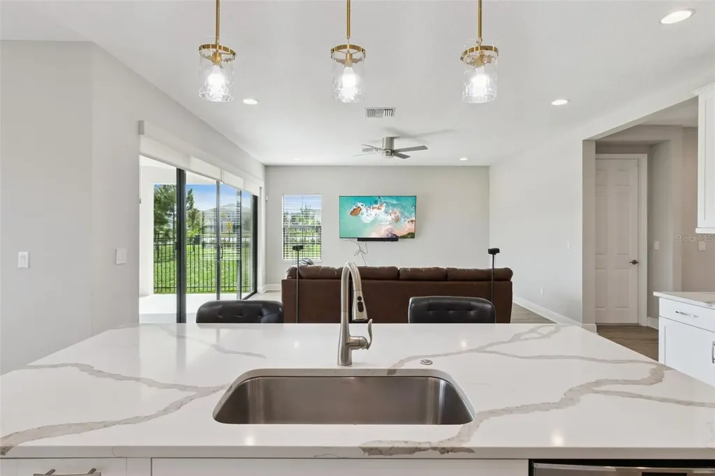 14825 Paddock Pond Avenue Lithia FL 33547