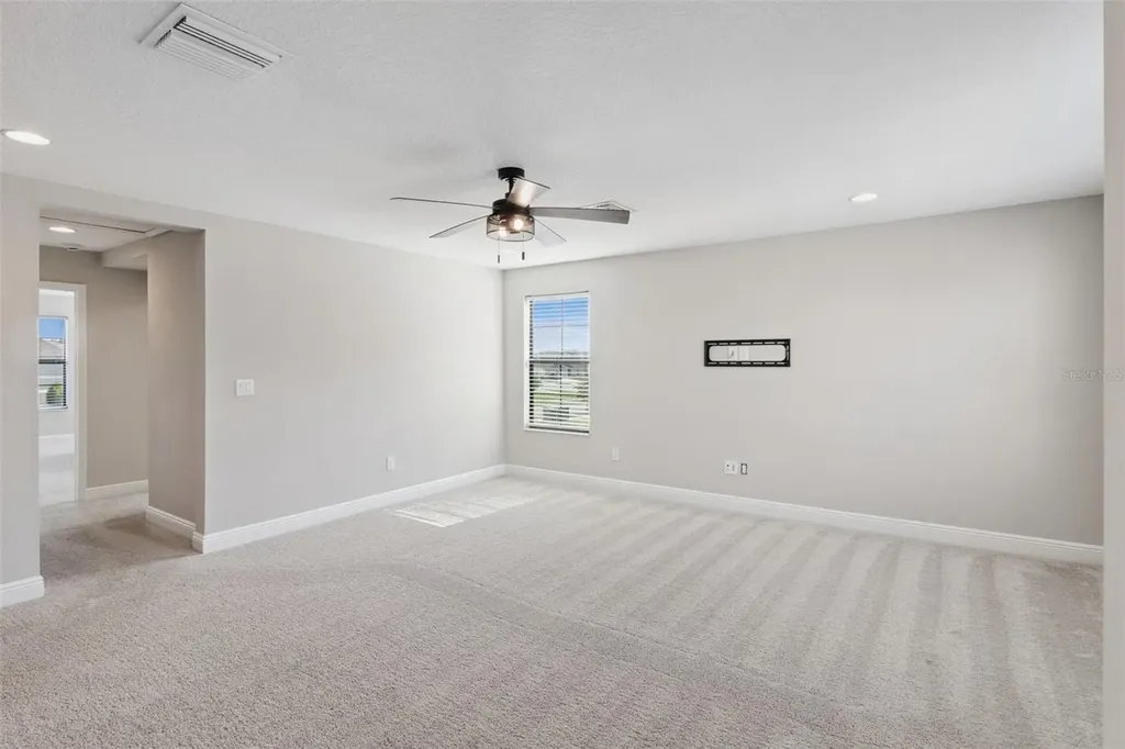 14825 Paddock Pond Avenue Lithia FL 33547