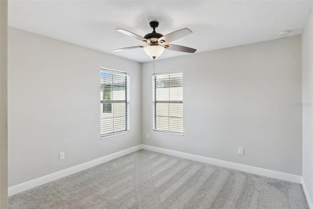 14825 Paddock Pond Avenue Lithia FL 33547