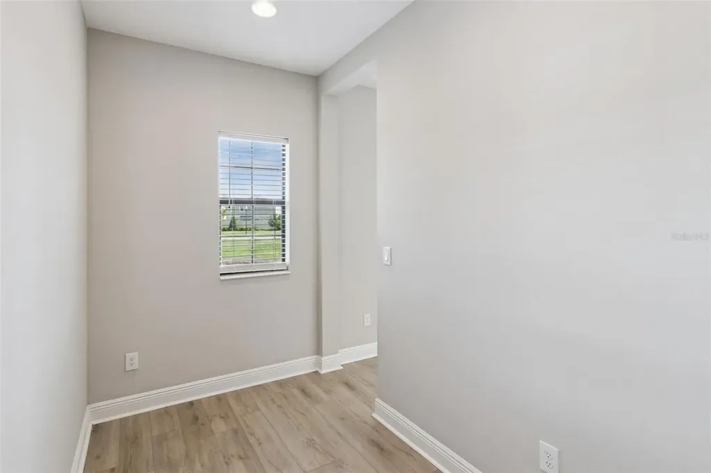14825 Paddock Pond Avenue Lithia FL 33547