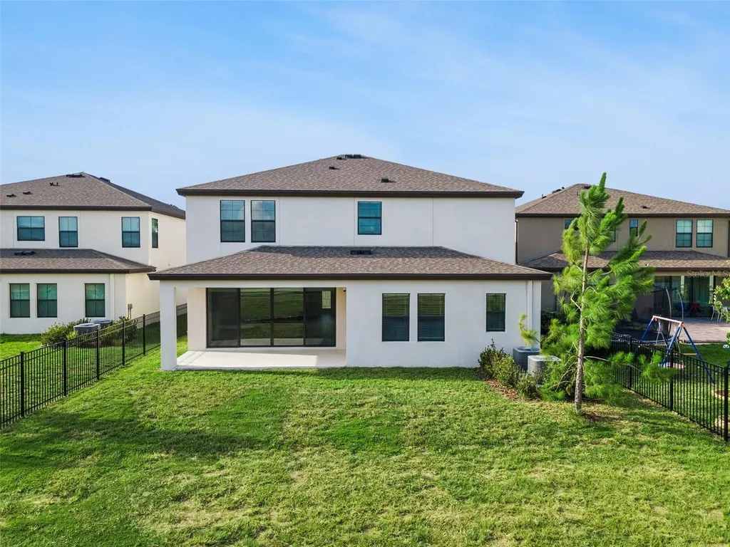 14825 Paddock Pond Avenue Lithia FL 33547