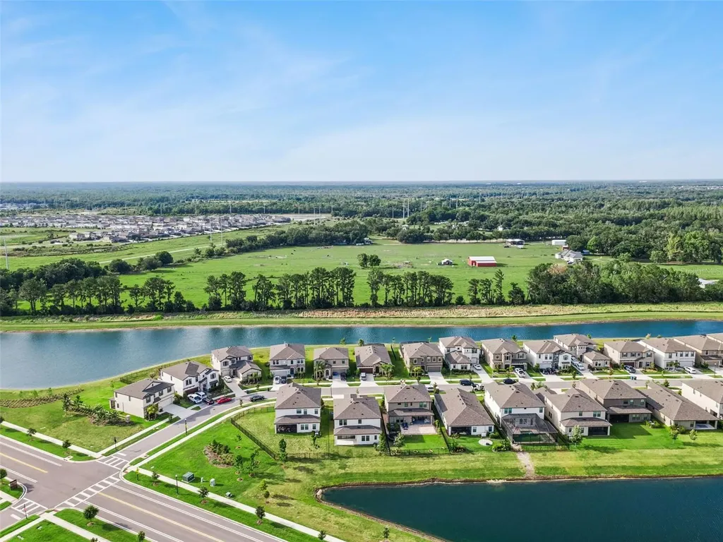 14825 Paddock Pond Avenue Lithia FL 33547