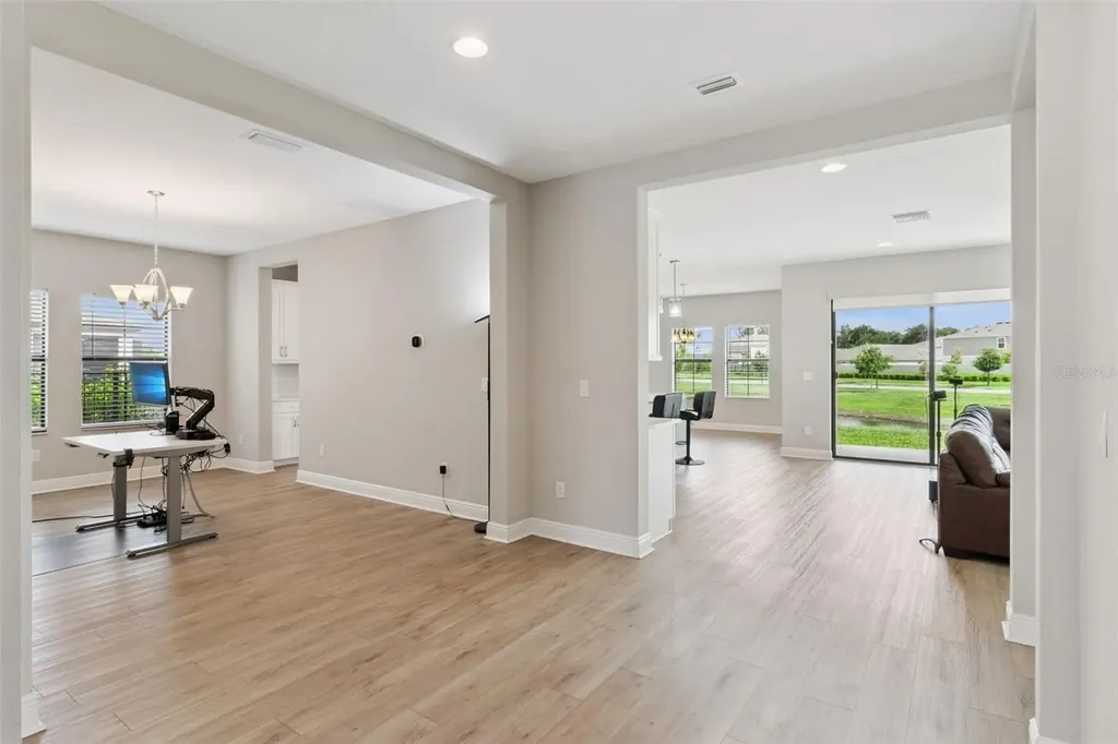 14825 Paddock Pond Avenue Lithia FL 33547