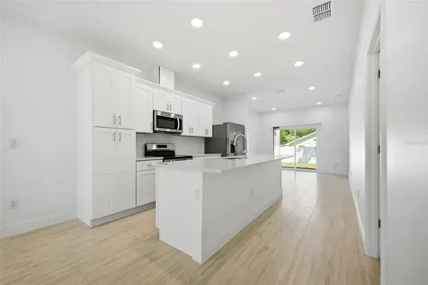 4510 N 42nd Street Tampa FL 33610