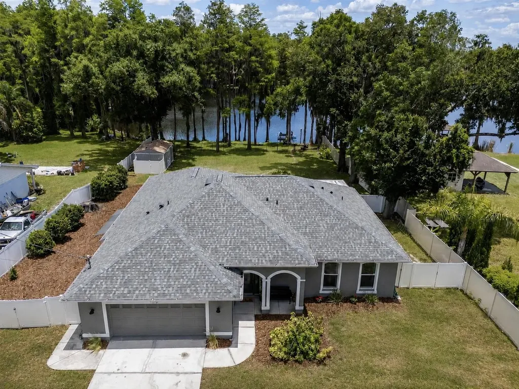 219 Willow Bend Parkway Lutz FL 33549