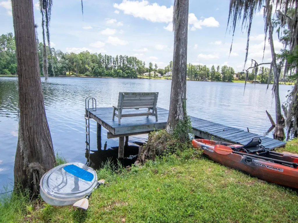 219 Willow Bend Parkway Lutz FL 33549