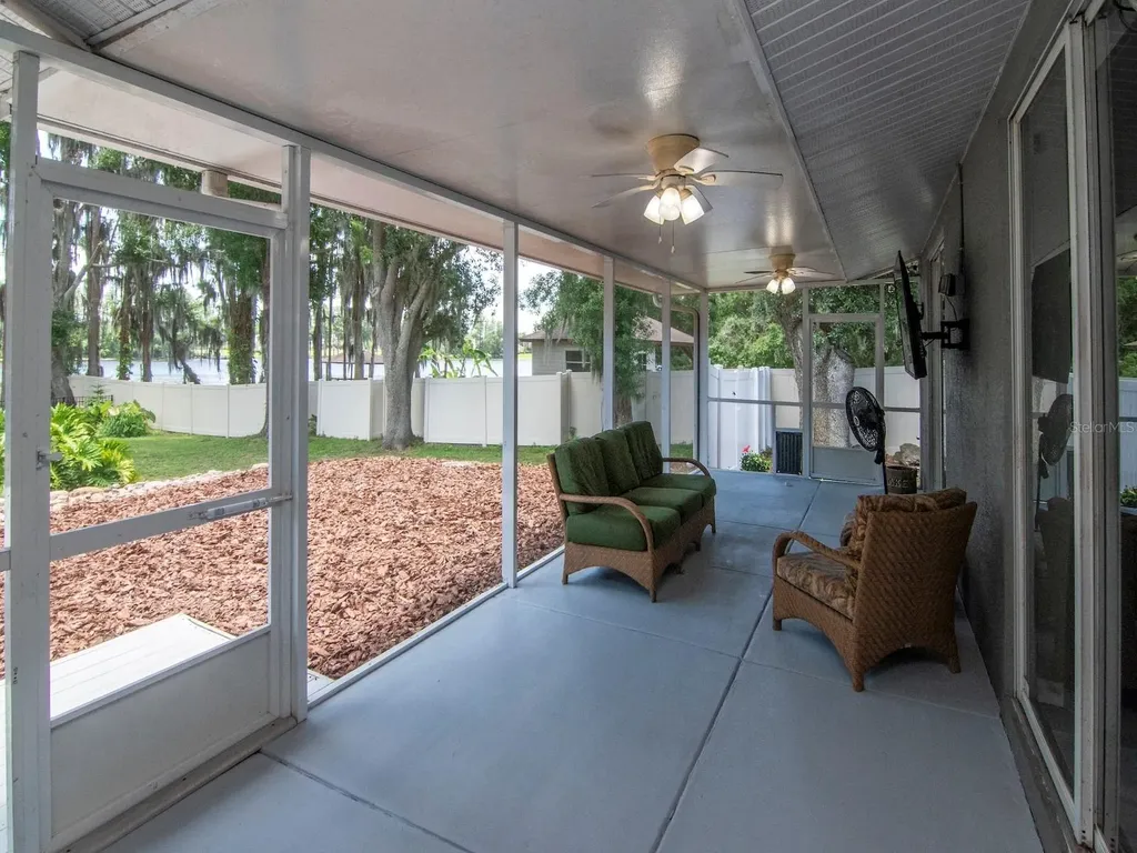 219 Willow Bend Parkway Lutz FL 33549