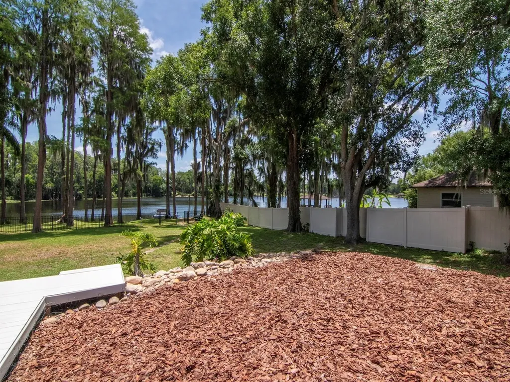 219 Willow Bend Parkway Lutz FL 33549
